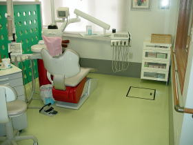 安楽歯科（歯科衛生士の求人）の写真2枚目：