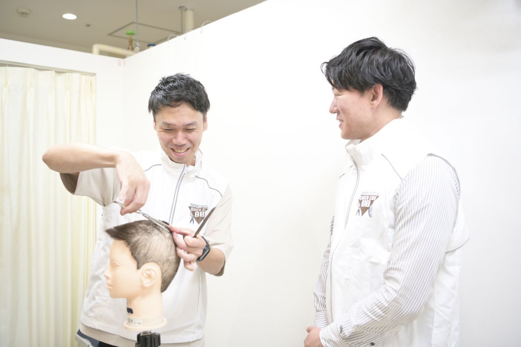 クイックカットBBイオン札幌西岡店【2025年11月オープン予定】(美容師の求人)の写真5枚目: