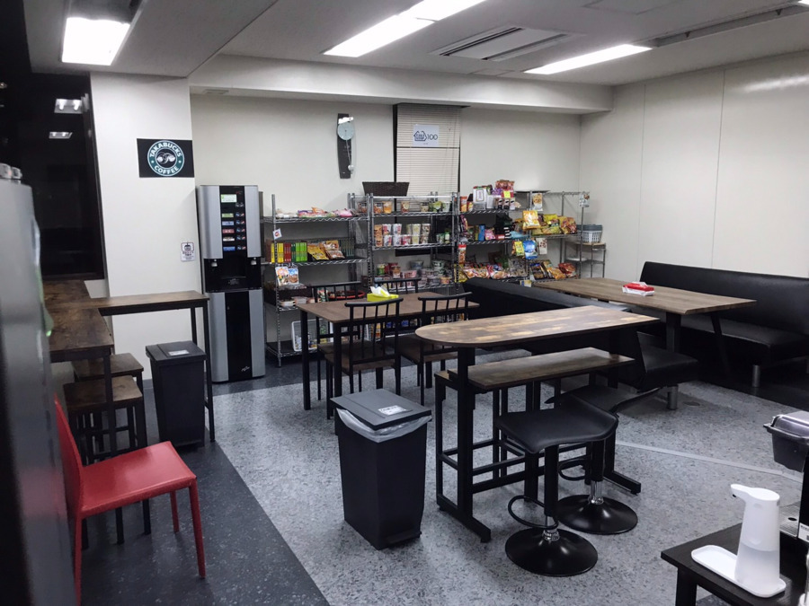 株式会社TMP（歯科医師の求人）の写真2枚目：従業員用福利厚生カフェ