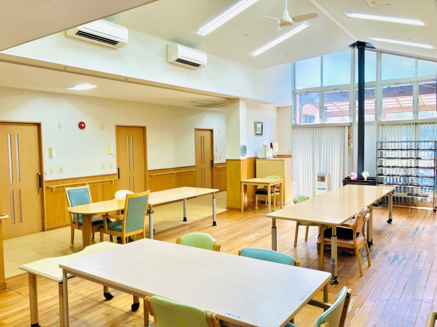 介護付有料老人ホーム　小野山荘（介護職/ヘルパーの求人）の写真3枚目：