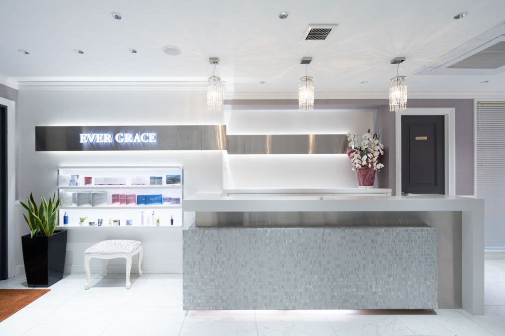 EVERGRACE 栄店の写真
