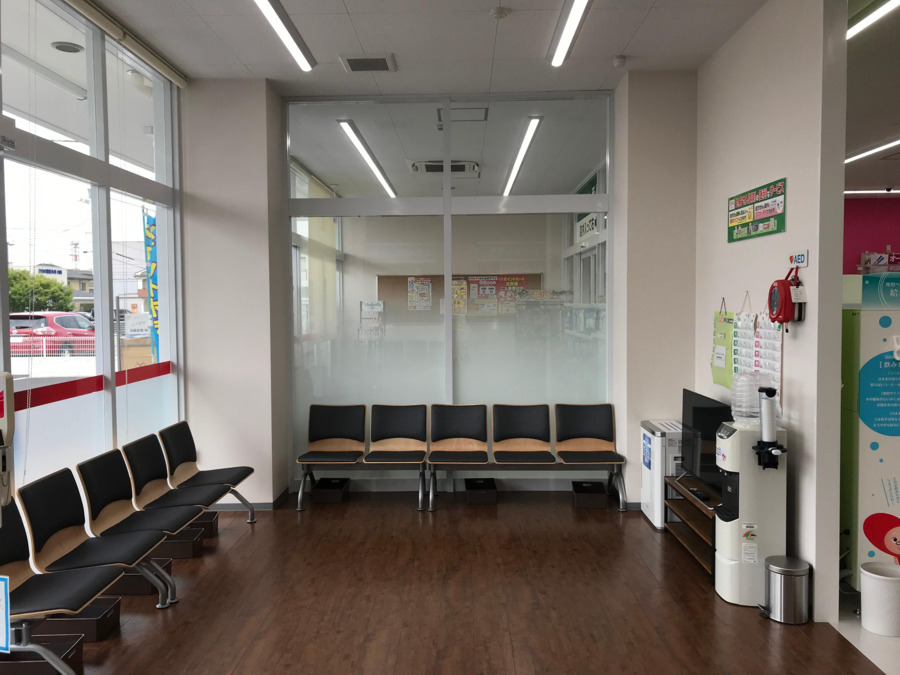 レデイ薬局　土居田店（薬剤師の求人）の写真2枚目：レデイ薬局　土居田店は松山市にある店舗です