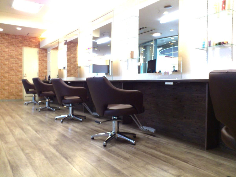 hairsBERRY 喜連瓜破店の写真2枚目：
