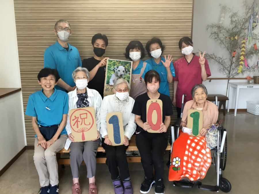 介護付き有料老人ホーム　ふるーら清水（介護職/ヘルパーの求人）の写真2枚目：