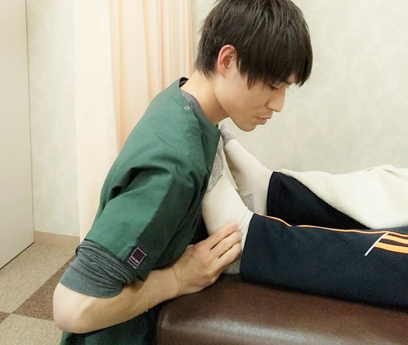 西荻窪きりん堂鍼灸接骨院の写真34枚目：足部の回内足の矯正法（関節モビライゼーション）、ひざ痛などの治療に用います