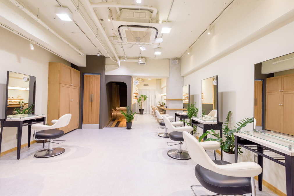 プリマ 新宿店(美容師の求人)の写真2枚目: