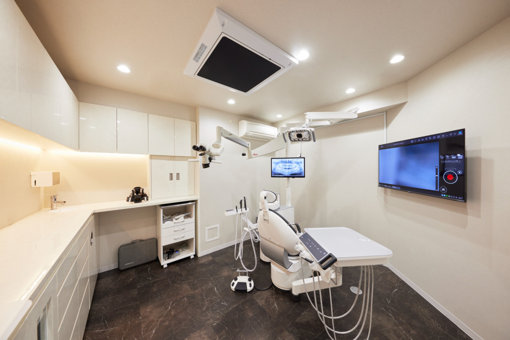 手代木歯科医院（歯科衛生士の求人）の写真5枚目：完全個室のオペ室も完備されています