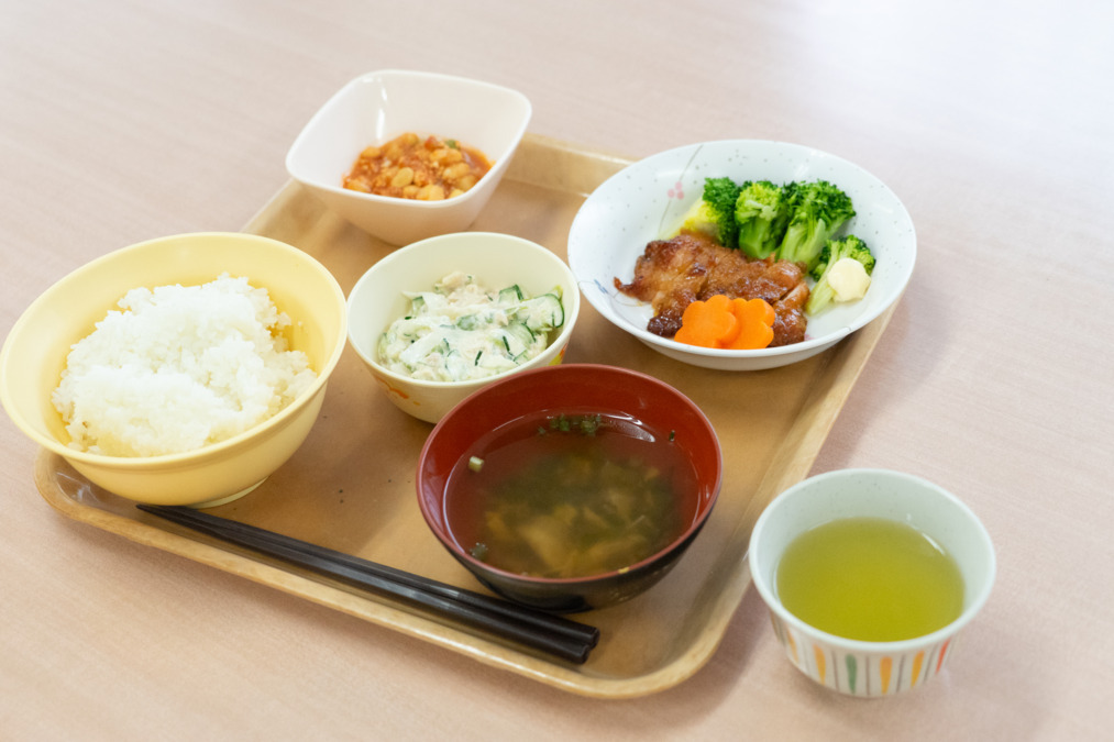 芹沢病院（臨床検査技師の求人）の写真4枚目：社員食堂（昼食）
