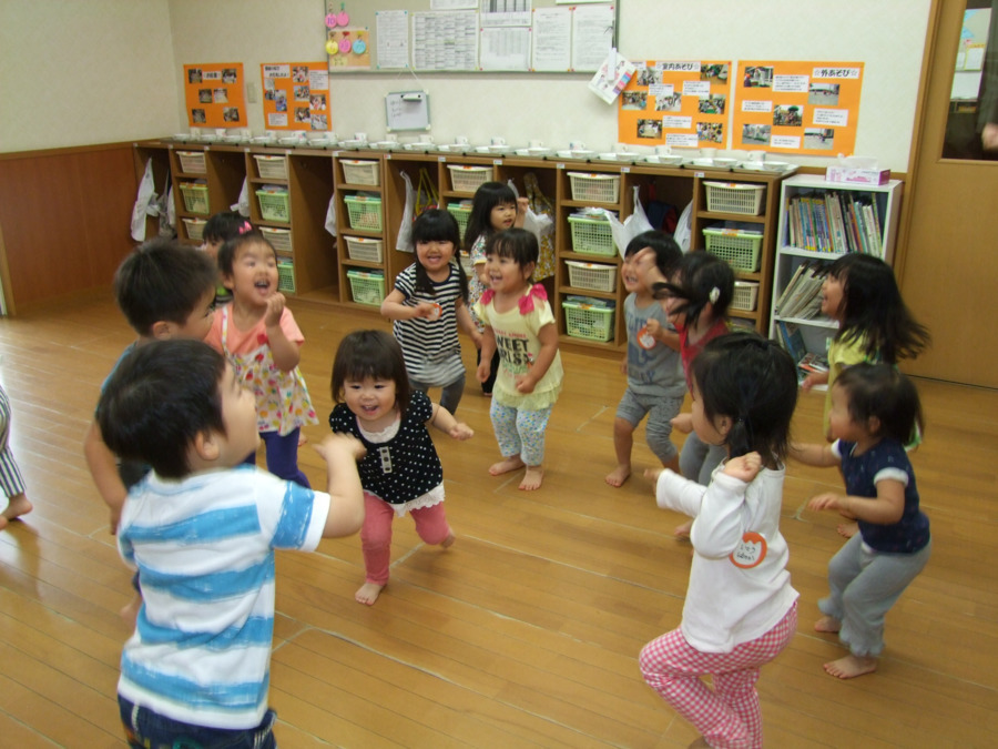 保育園チャイルド（保育士の求人）の写真5枚目：2歳児室