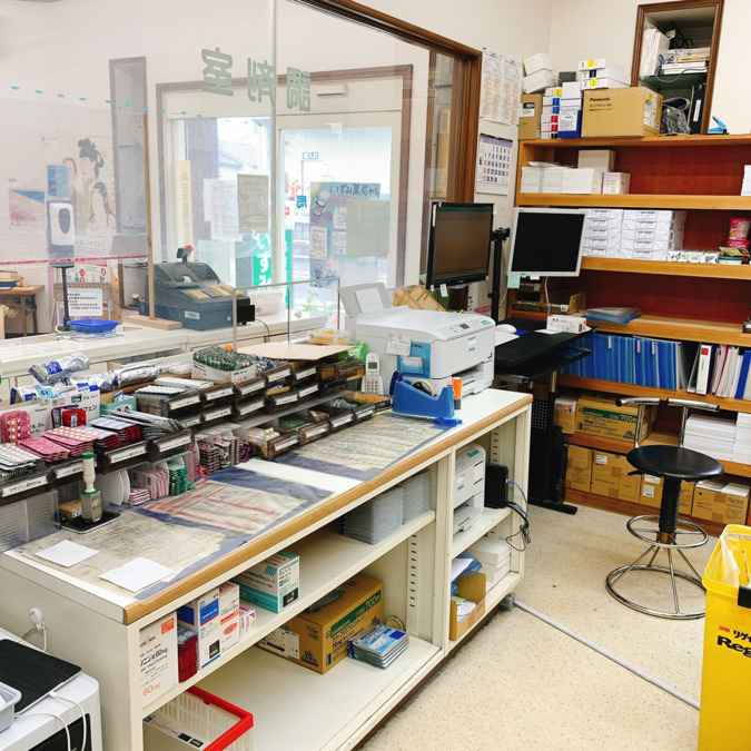 いずみ薬局（薬剤師の求人）の写真6枚目：いずみ薬局店内③