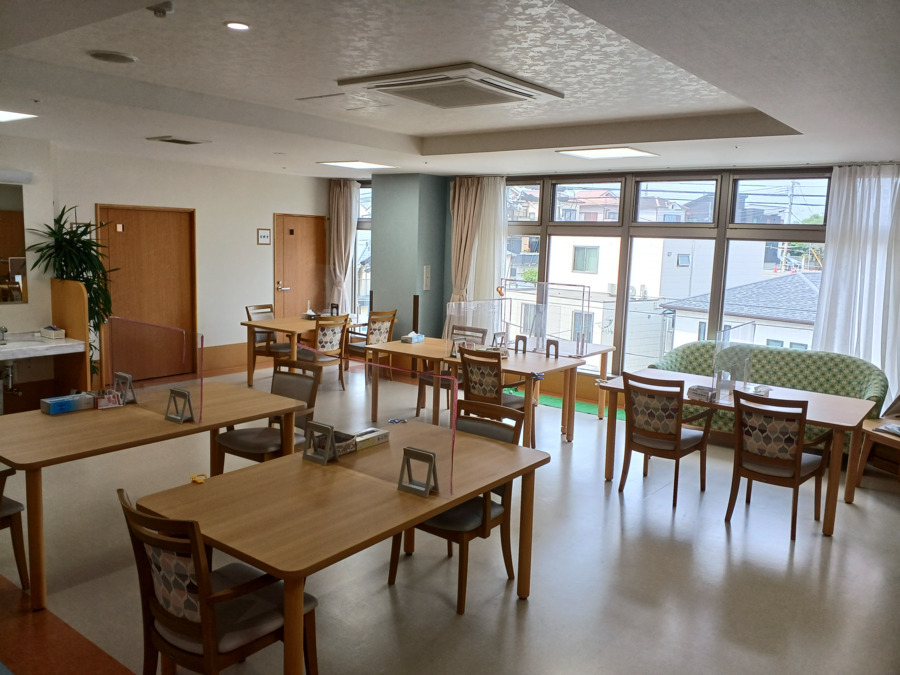 サービス付高齢者向け住宅 ぽぷらナーシングホームなりたの写真2枚目：