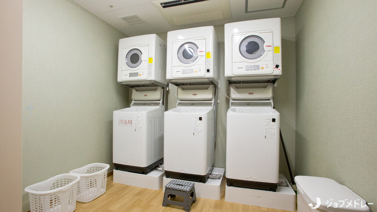 住宅型有料老人ホーム ヴェルハーモニー East【2025年08月01日オープン】の写真15枚目：洗濯室の様子です