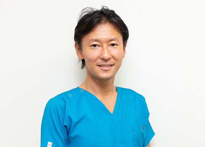 医療法人社団歯幸会 吉野歯科医院の写真5枚目：院長は、とても勉強熱心な方で、常に高い技術や考え方の研鑽を重ねています。