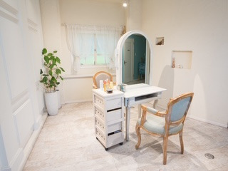 Huit by LADONNA(美容師の求人)の写真3枚目: