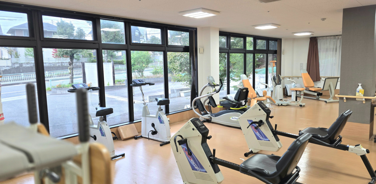 東海記念病院通所リハビリテーション(介護職/ヘルパーの求人)の写真6枚目:リハビリ環境が充実!