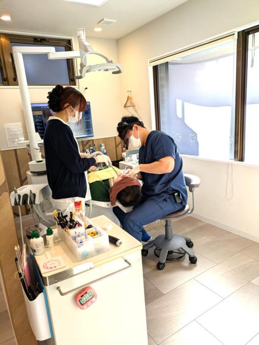 ふくえファミリー歯科 戸塚（歯科助手の求人）の写真5枚目：未経験でも丁寧に指導します