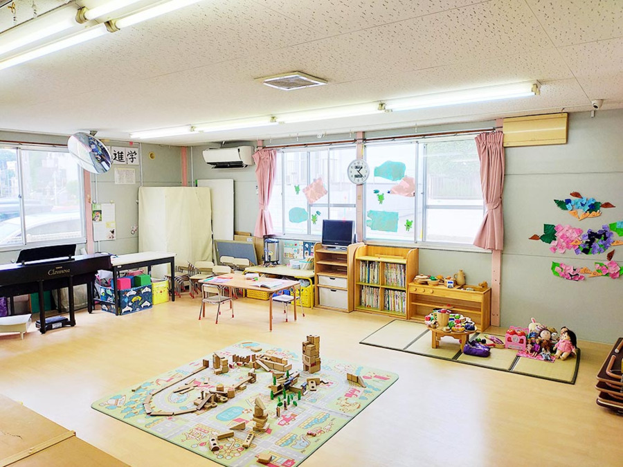 こびとの森幼保園の写真3枚目：3・4・5歳児は、縦割り保育を行っています