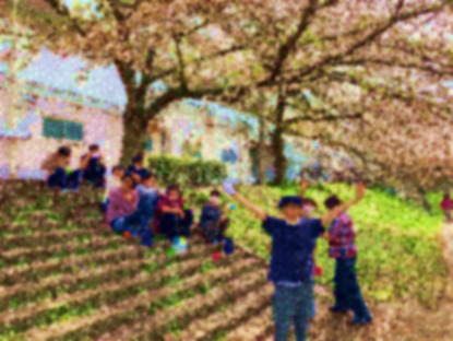 ほっと・館  ぷらす・わん（木の花事業所）（生活支援員の求人）の写真3枚目：楽しいウォーキングの風景です。眠くなる間もなく、一日の活動が終わります