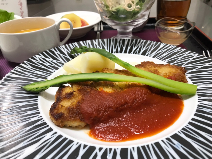 金子レディースクリニック(調理師/調理スタッフの求人)の写真4枚目:盛り付けや配膳をお願いします。