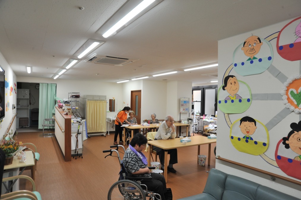 平野新生苑ケアセンターの写真1枚目：