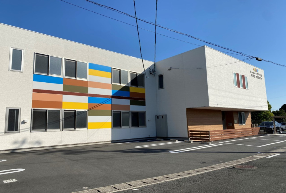 チャイルドスクエア浜松花川(保育士の求人)の写真:2019年4月開園です。
自然豊かな環境で子ども達ものびのび生活しています。