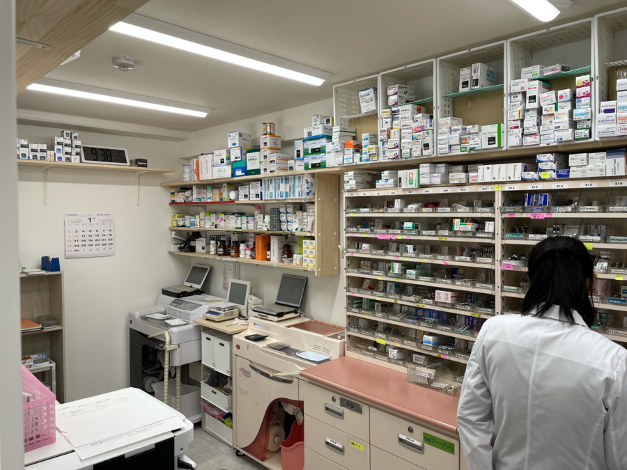 ウイング薬局中桜塚店（薬剤師の求人）の写真4枚目：調剤室