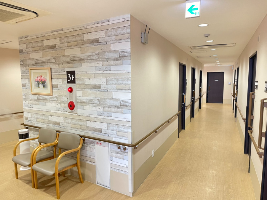 住宅型有料老人ホーム　グランドライフ十三（サービス提供責任者の求人）の写真2枚目：