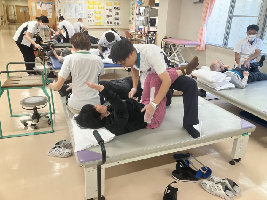 介護老人保健施設　シルバーケア敬愛（介護職/ヘルパーの求人）の写真3枚目：