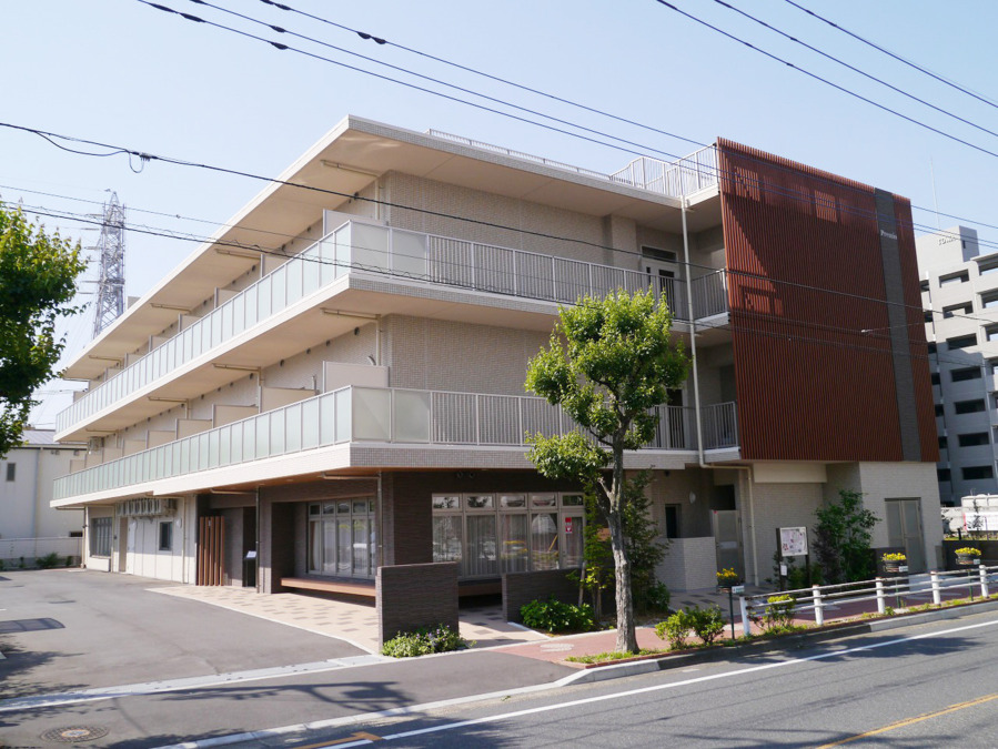 就労継続支援多機能型事業所ピュアハーモニーの写真2枚目：弊社運営シニア向けマンション内に事務所があります