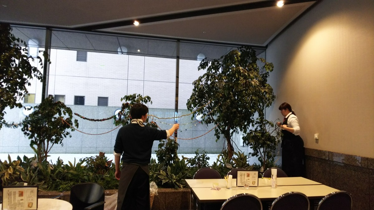 就労継続支援B型　Flap（介護タクシー/ドライバーの求人）の写真5枚目：季節のイベントにあわせて、店内を飾り付け♪