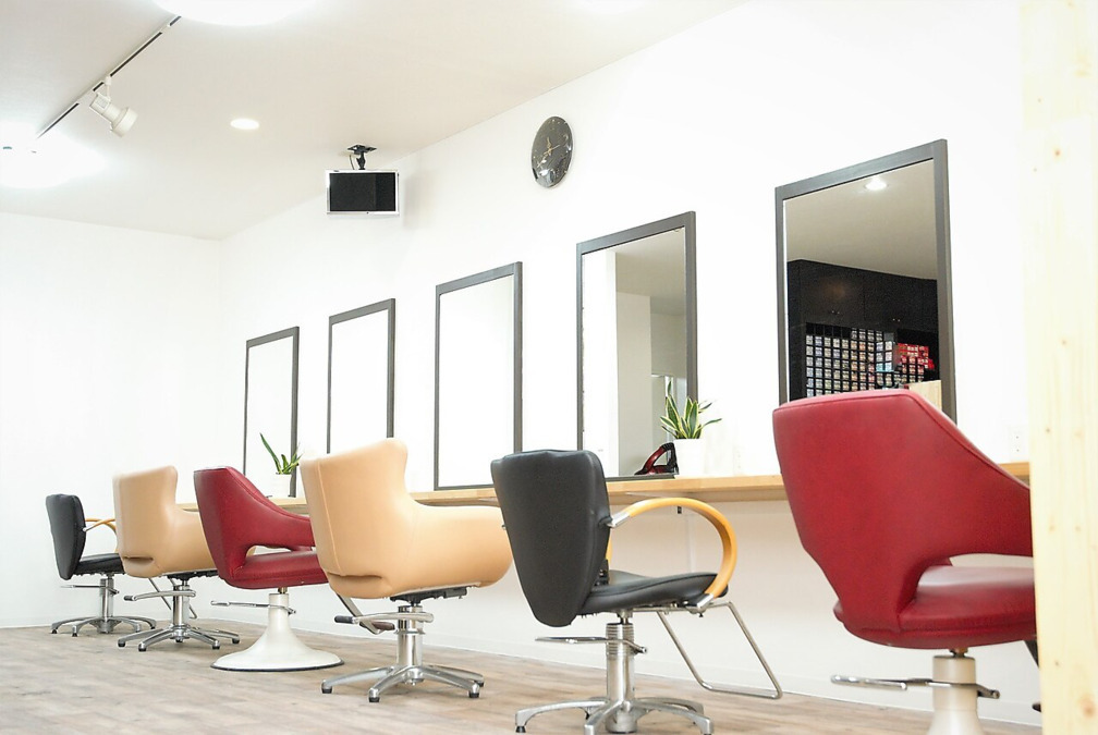 ヘアメイク シャポン(美容師の求人)の写真3枚目: