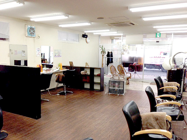 美容室ぶんぶん　亀田店（美容師の求人）の写真2枚目：