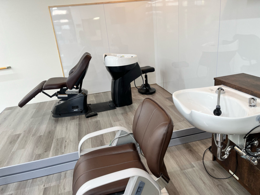 カットルームカラー尾花沢店の写真