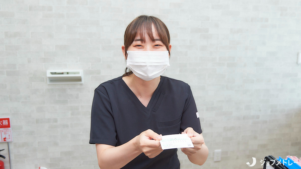 蒲田駅前内科・泌尿器科・皮膚科クリニック【2024年08月オープン】（診療放射線技師の求人）の写真5枚目：患者様一人ひとりに笑顔で対応しています＊