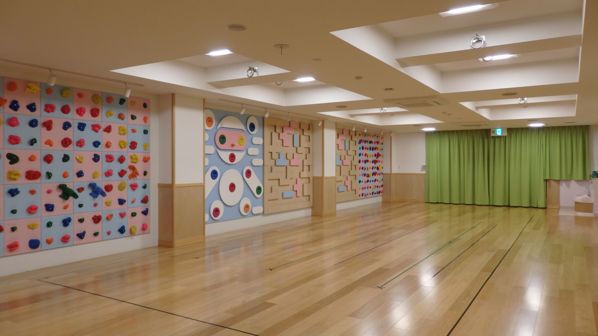 みどり寺山保育園の写真2枚目：ホール