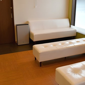 みらい薬局　平田店（薬剤師の求人）の写真2枚目：みらい薬局　平田店の内観