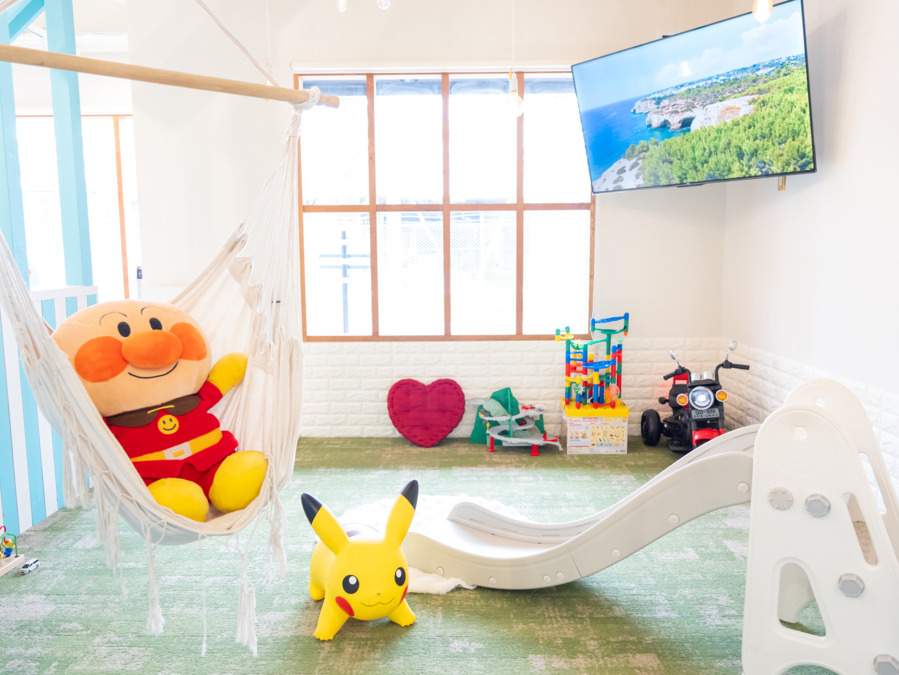 SORA hair play Area（美容師の求人）の写真9枚目：しっかり遊べるキッズスペース完備