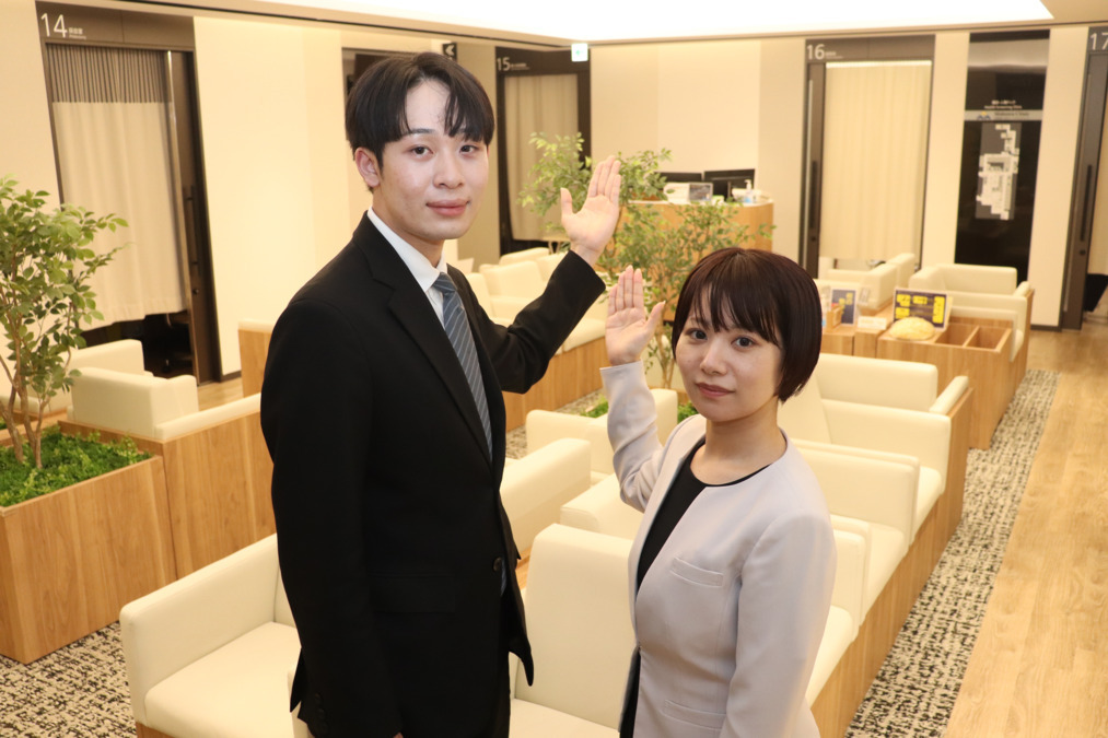 日本橋室町三井タワー ミッドタウンクリニック（医療事務/受付の求人）の写真4枚目：働く中で接遇スキルをを磨くことができます♪