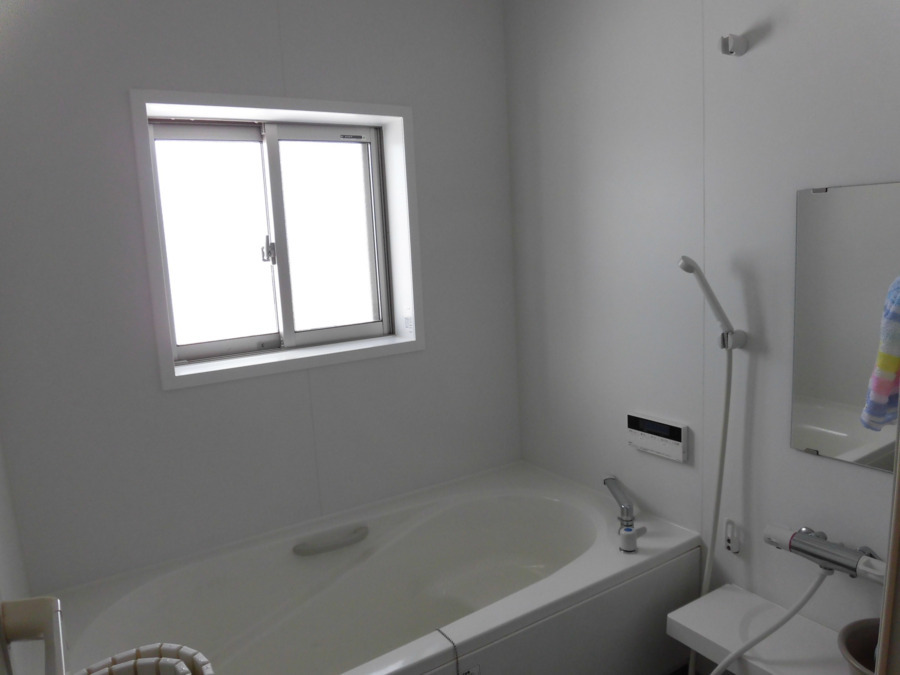 共同生活援助事業所コラボ　の写真5枚目：浴室