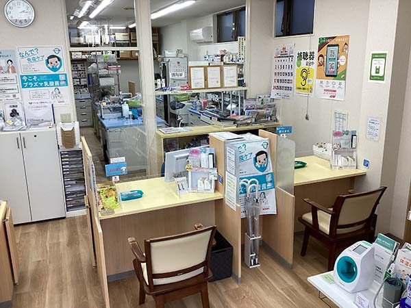 株式会社アイセイ薬局　アイセイ薬局　伊豆下田店（薬剤師の求人）の写真2枚目：アイセイ薬局　伊豆下田店の内観