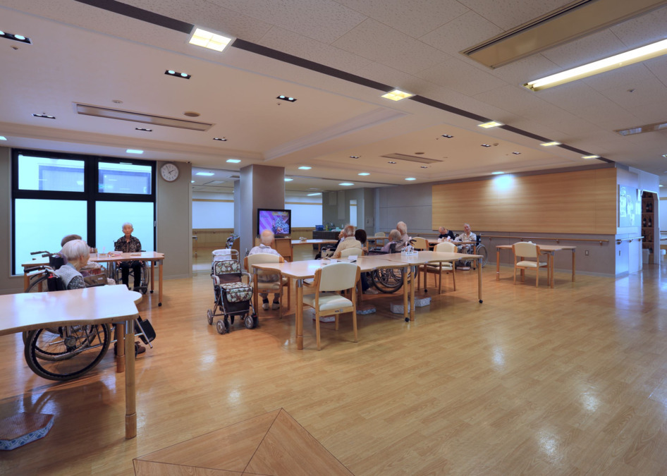 介護老人保健施設さくらの里(介護職/ヘルパーの求人)の写真4枚目:岡崎市,介護老人保健施設さくらの里,看護介護リハビリ求人,フロア写真