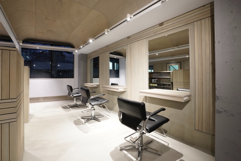 Hair&Spa LikkleMore 上野御徒町店の写真