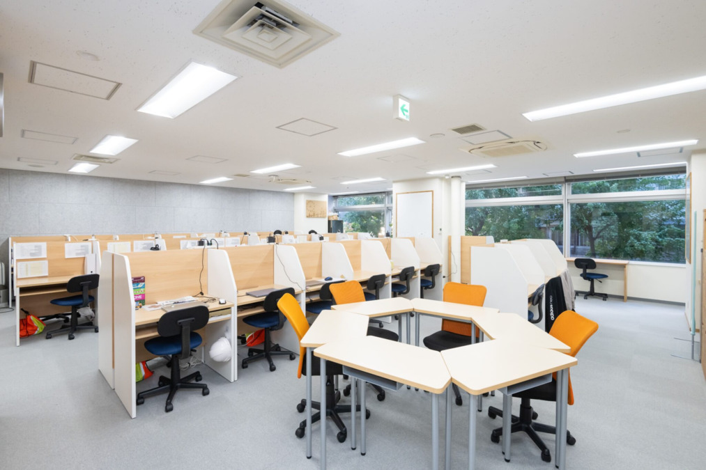 明蓬館高等学校 横浜・関内SNEC（公認心理師/臨床心理士の求人）の写真3枚目：