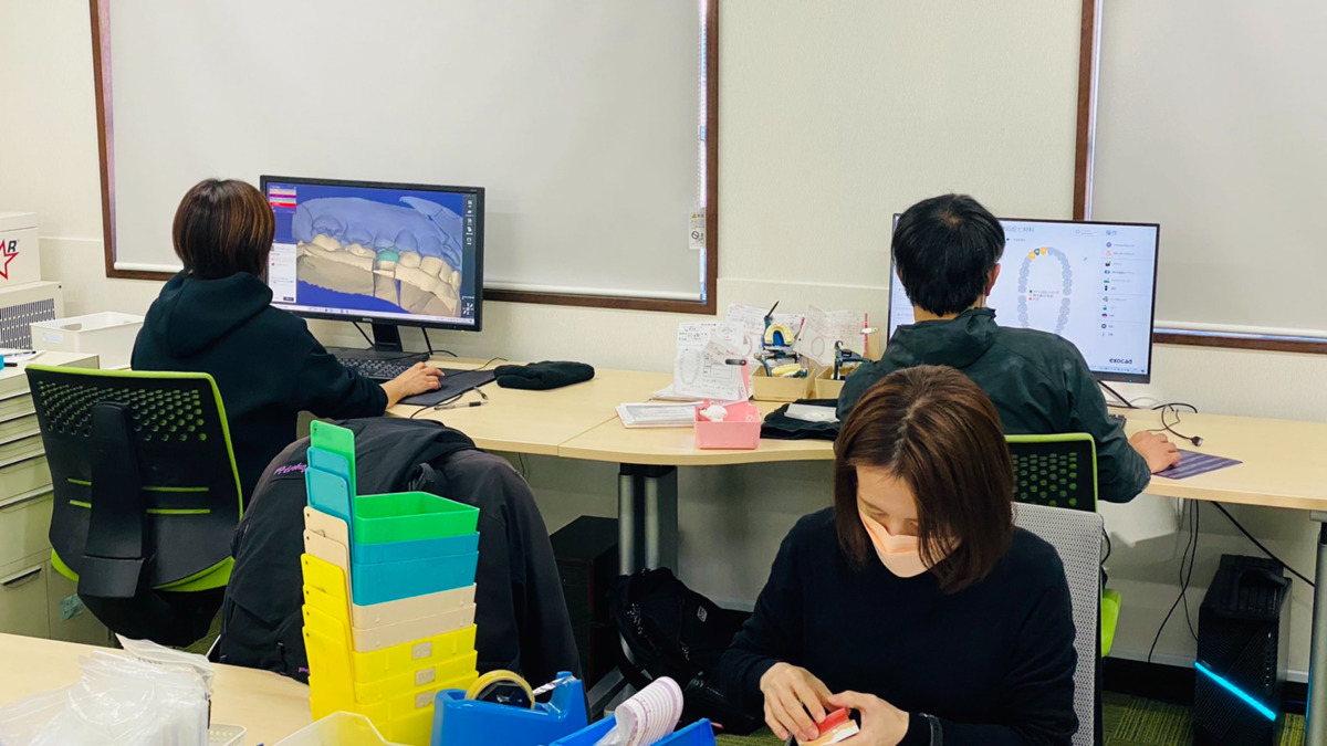 株式会社コプロ（歯科技工士の求人）の写真3枚目：