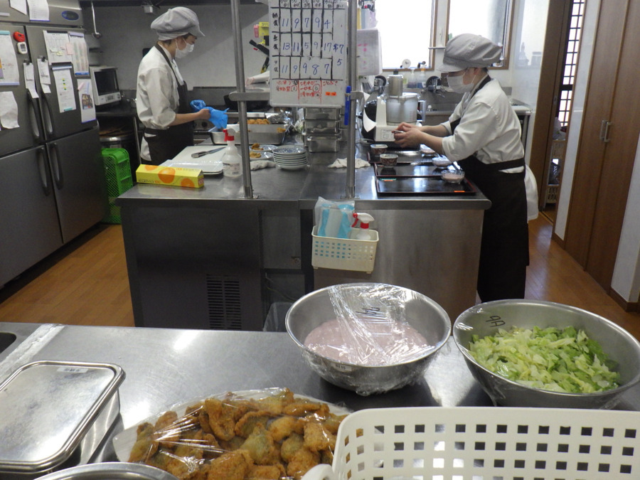 特別養護老人ホーム かりんの家(調理師/調理スタッフの求人)の写真2枚目: