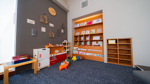 耳鼻咽喉科小児耳鼻咽喉科　ひらざわクリニック（医療事務/受付の求人）の写真3枚目：キッズスペースをきれいに保っています