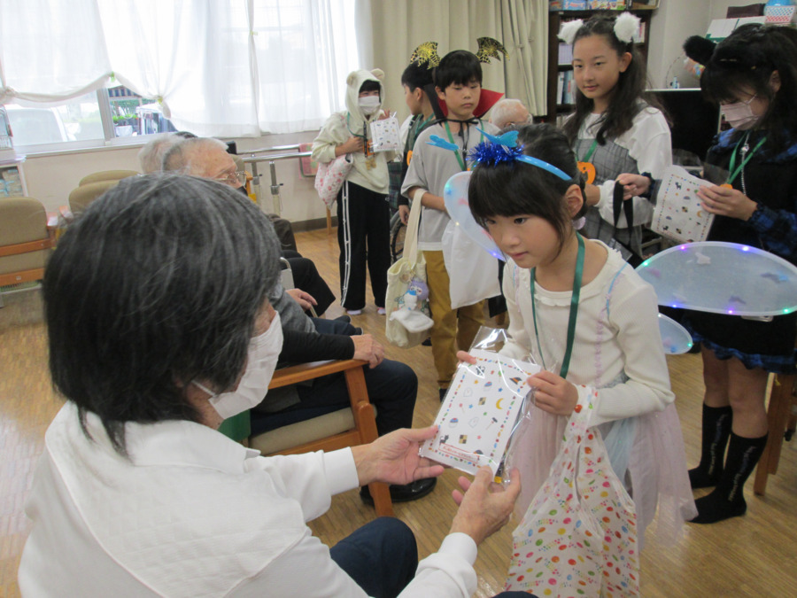 三郷市立戸ヶ崎老人デイサービスセンターの写真15枚目：