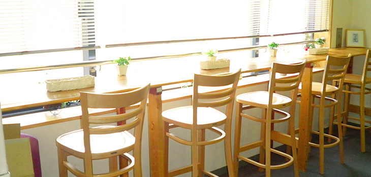 障害者就労支援センターほっとはあと　喫茶ほっとはあと 府庁店（生活支援員の求人）の写真2枚目：