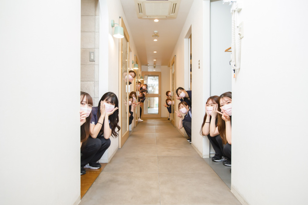 フォレス歯科・こども矯正歯科（歯科医師の求人）の写真2枚目：仲が良く明るい職場です♪