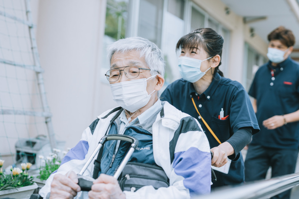 木津芳梅園デイサービス（介護タクシー/ドライバーの求人）の写真4枚目：